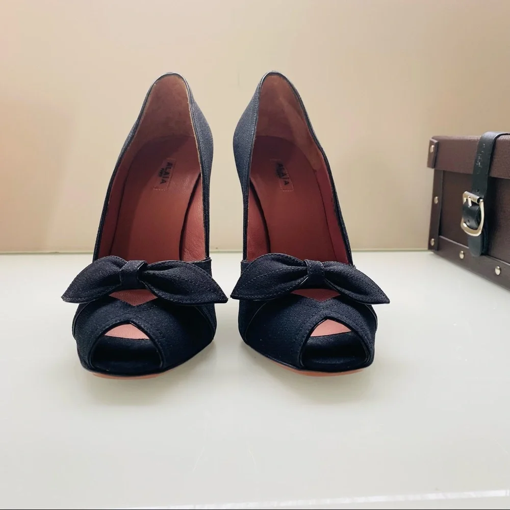 Alaia Black Crepe Leather Bow Heels SZ 6/36 - Picture 8 of 8